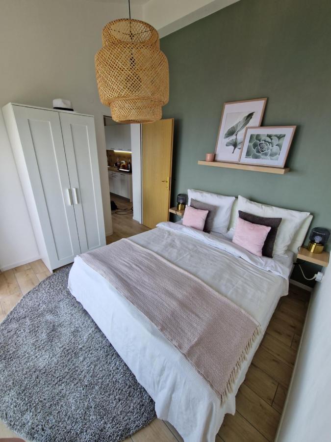 Ferienwohnung Mit 180° Meerblick Dobreć Екстериор снимка