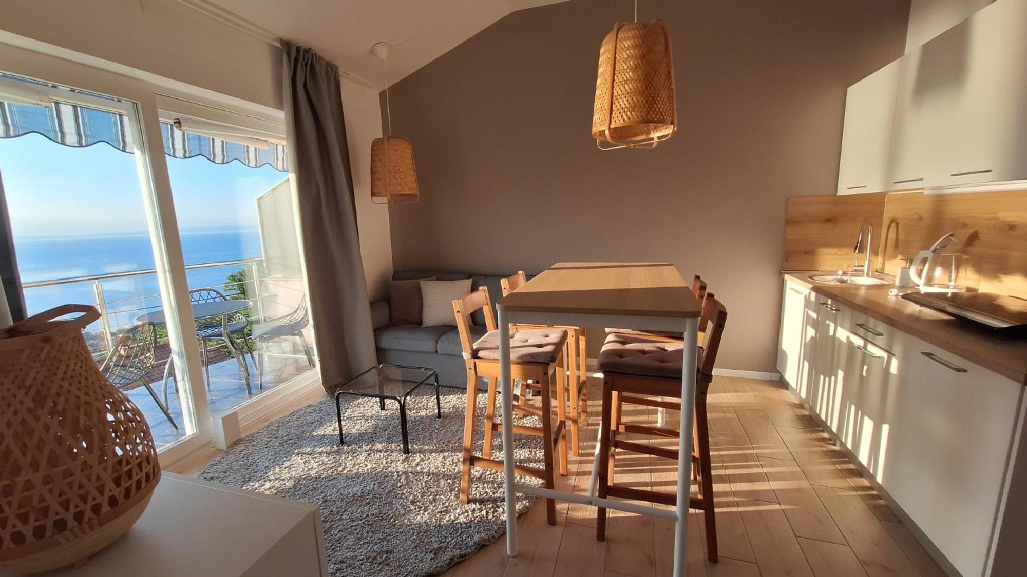 Ferienwohnung Mit 180° Meerblick Dobreć Екстериор снимка