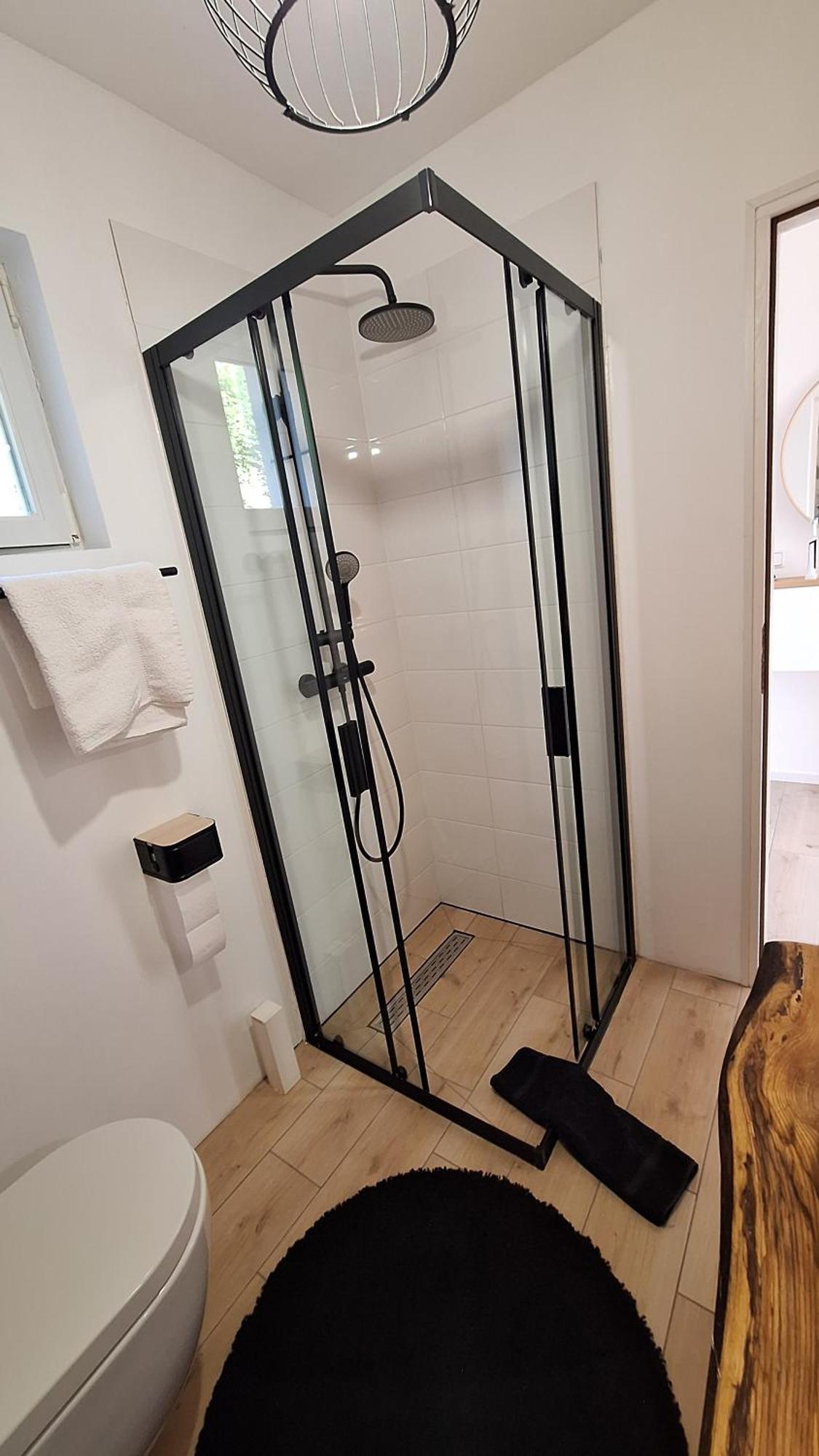 Ferienwohnung Mit 180° Meerblick Dobreć Екстериор снимка